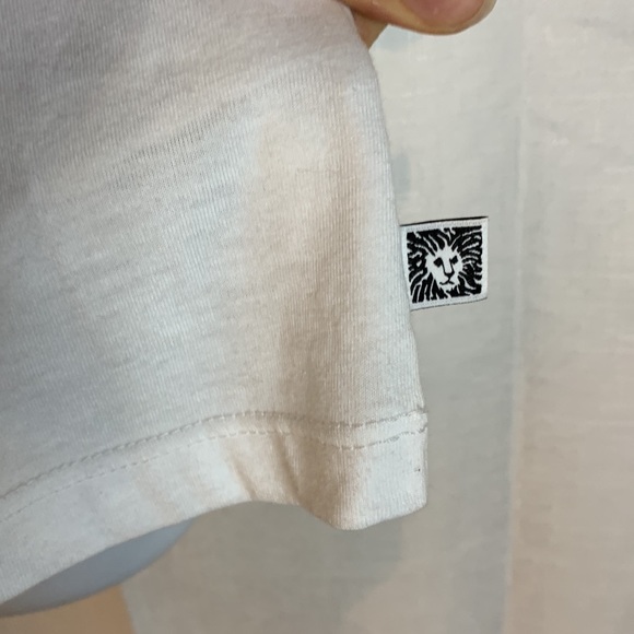 3/$20 Anne Klein M Cityscape Tee - Picture 5 of 10